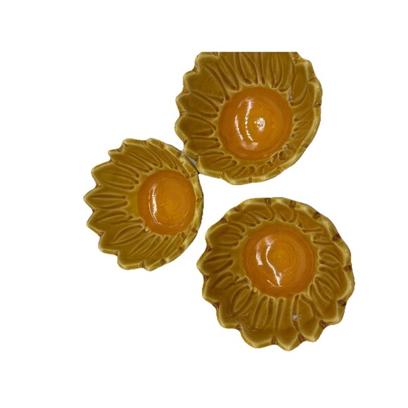 3 Vintage Flower Shaped Bowls Italian Pottery Yellow Figural Set Of 3 READ - Picture 3 of 10